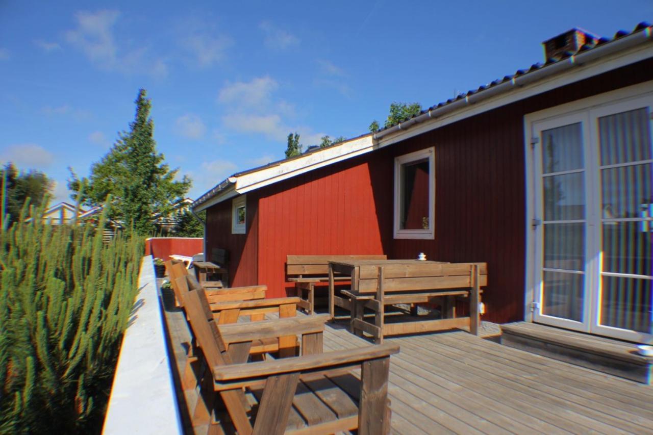 The Little Red Cabin Near Blavand! المظهر الخارجي الصورة